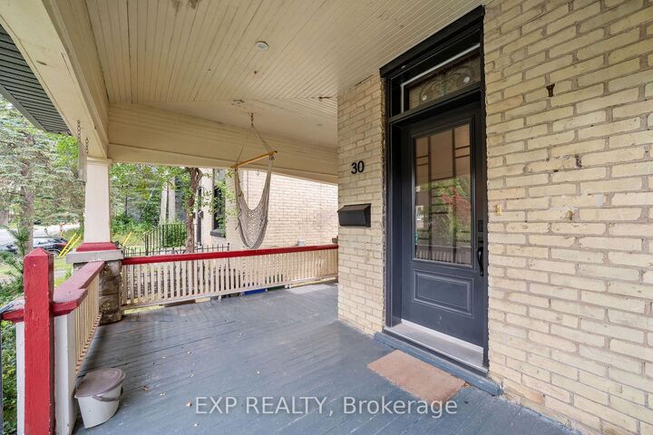 Property Photo:  30 Springbank Drive  ON N6J 1E3 