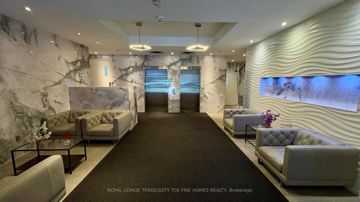 Property Photo:  105 Victoria Street 1205  ON M5C 3B4 