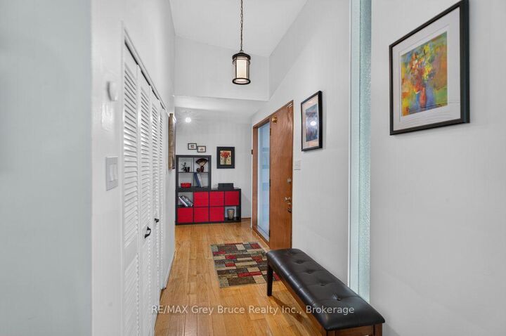 Property Photo:  590 4th Street E  ON N4K 1B1 