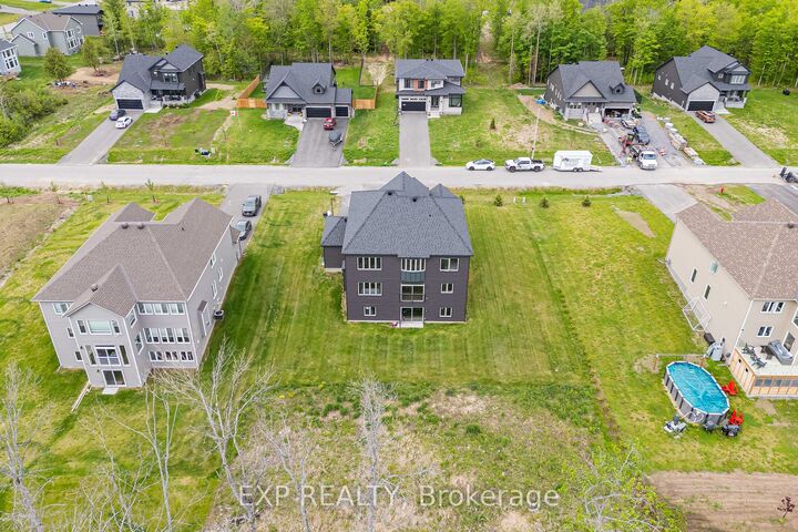 Property Photo:  272 Antler Court  ON K0A 1A0 