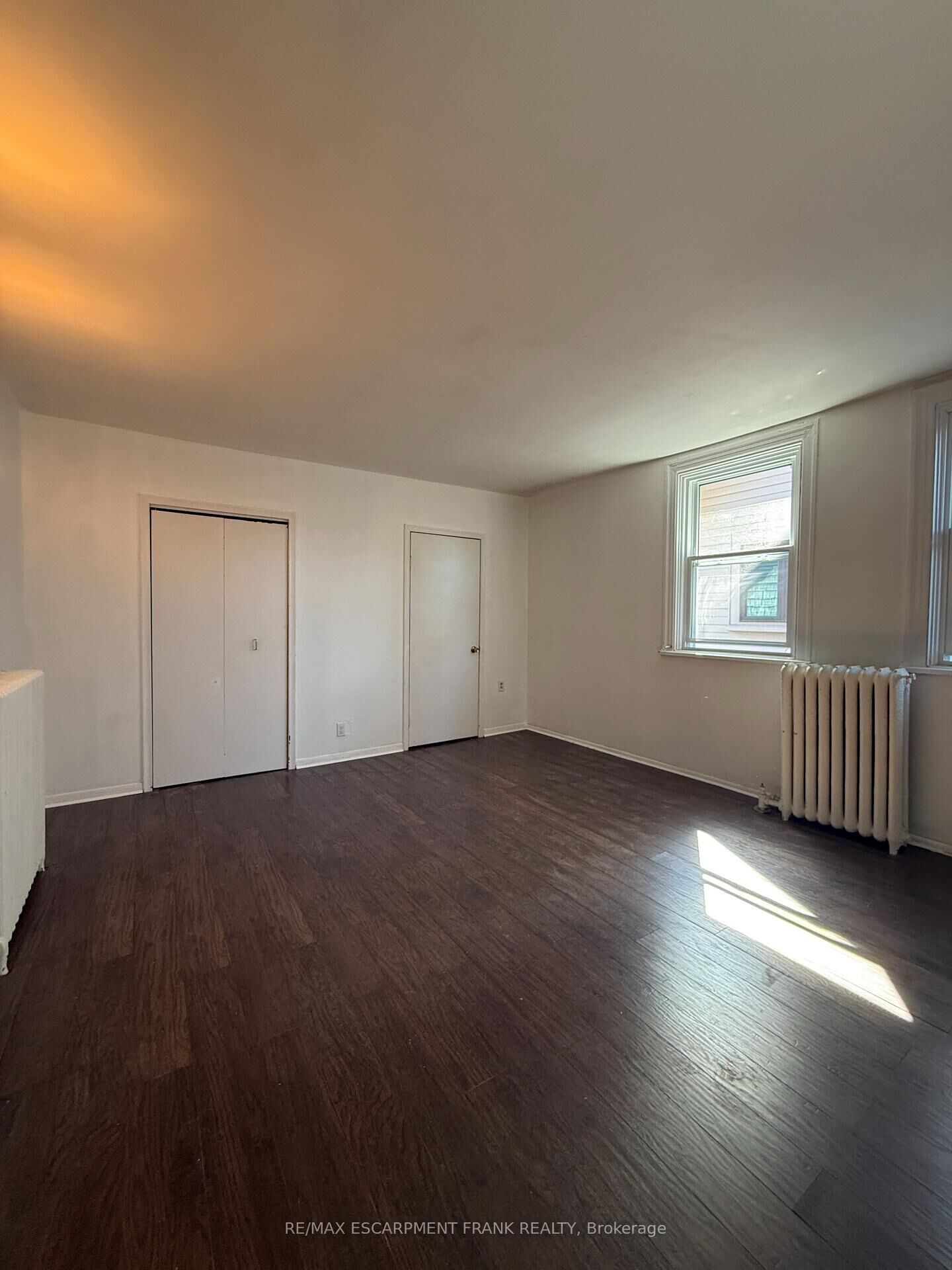 Property Photo:  4 Undermount Avenue 3  ON L8P 3Z6 
