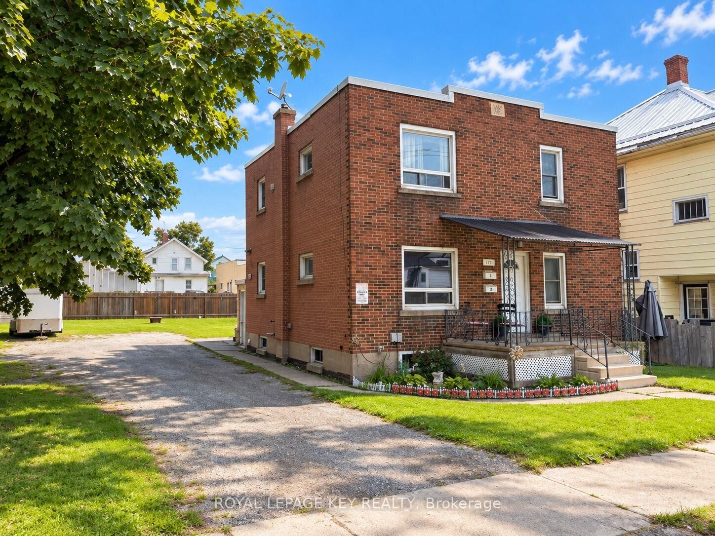 Property Photo:  115 Brock Street N  ON N7T 5Y9 