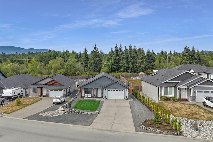 Property Photo:  3177 Fernwood Lane  BC V9Y 0C4 