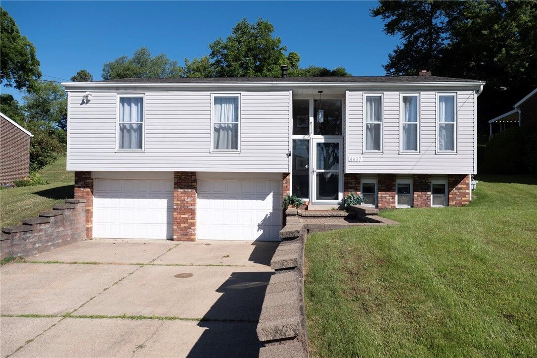 Property Photo:  4437 Helmar Drive  PA 15146 