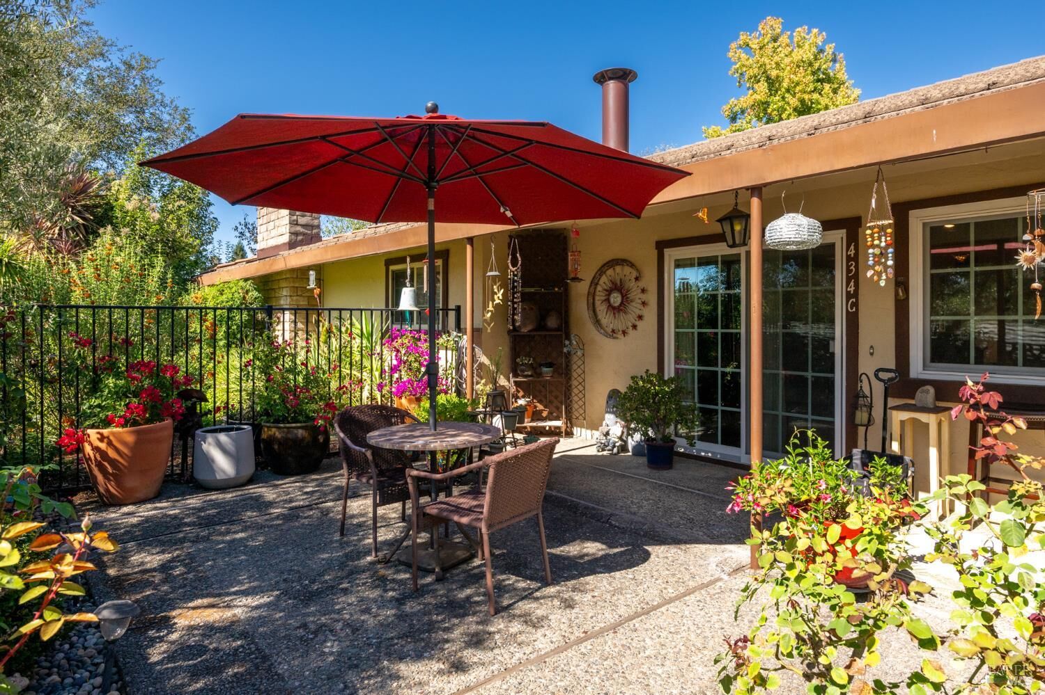 Property Photo: 434 Las Casitas Court C CA 95403