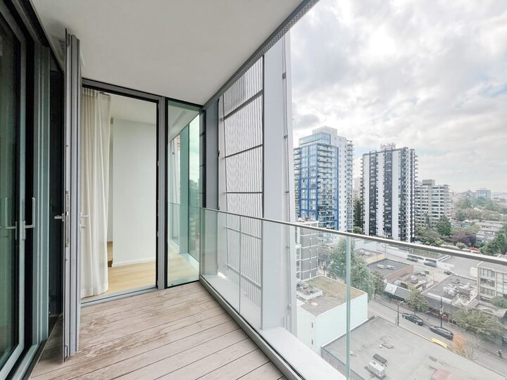 Property Photo:  1568 Alberni Street 1406  BC V6G 0E3 