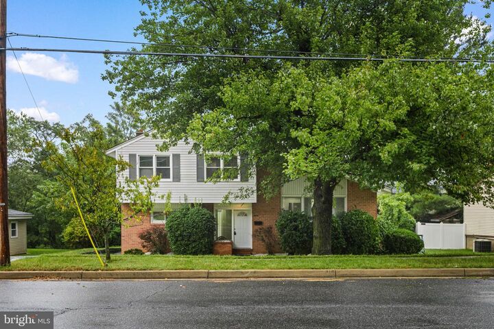 Property Photo: 932 Cromwell Bridge Road MD 21286