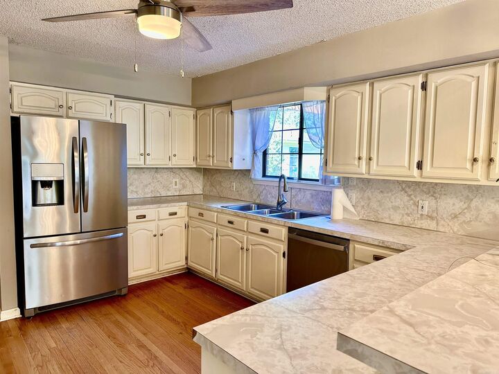 Property Photo: 426 Mills Park Road AR 72022