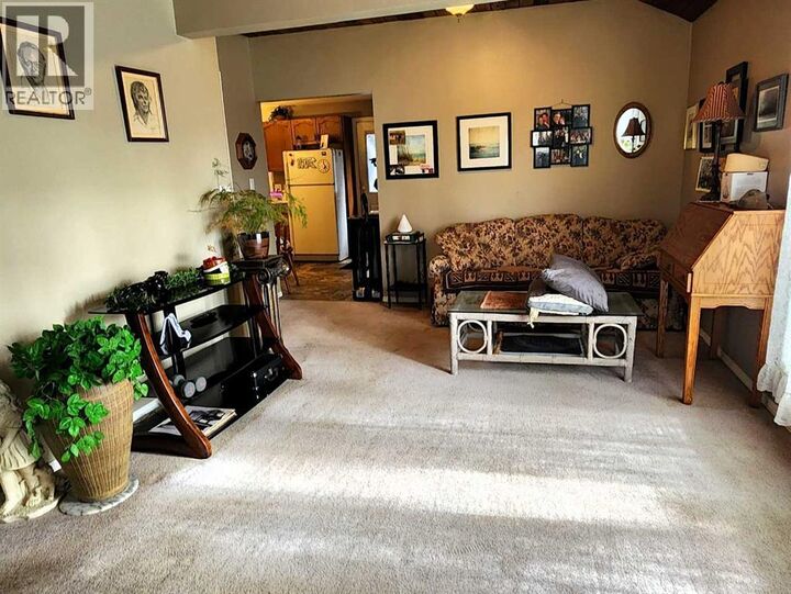 Property Photo:  3203 50 Avenue  SK S9V 0N8 