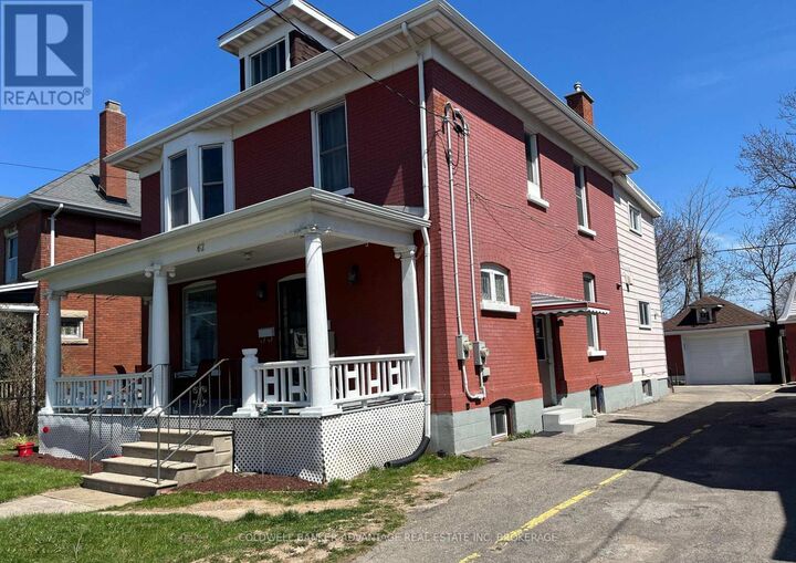 Property Photo:  62 Burgar Street  ON L3B 2S8 