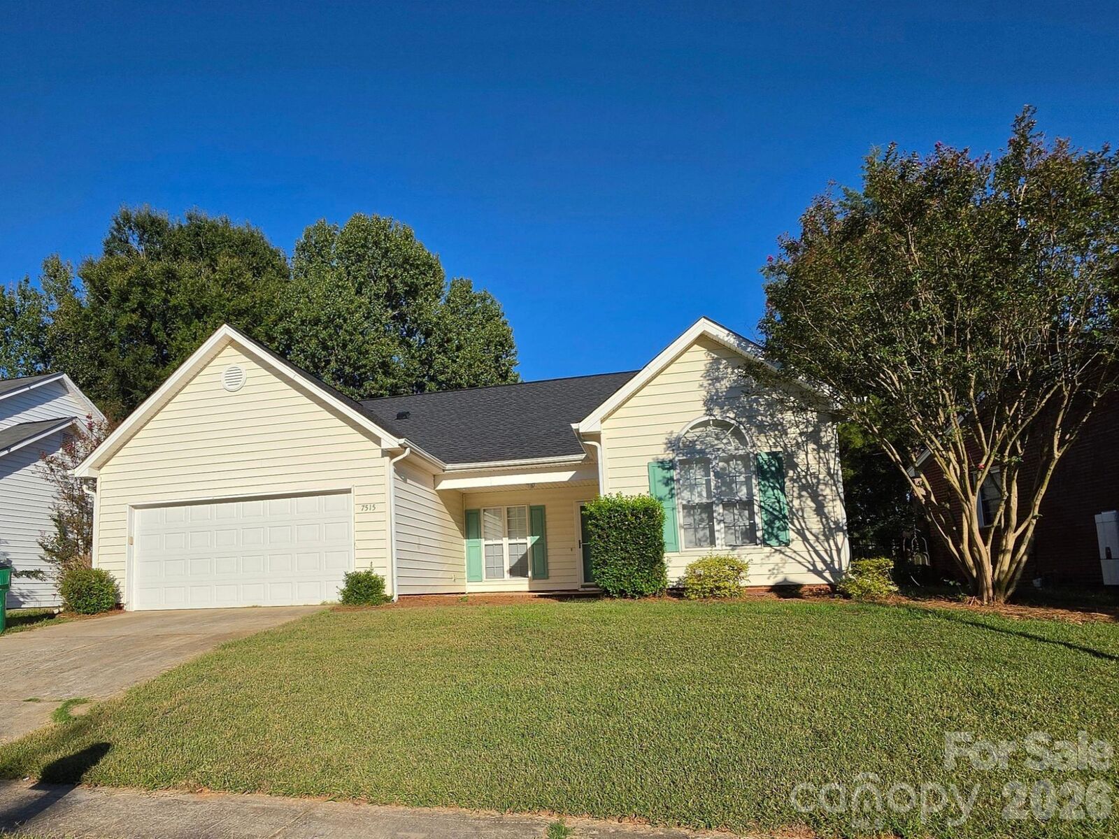 Property Photo: 7515 Starvalley Drive NC 28210