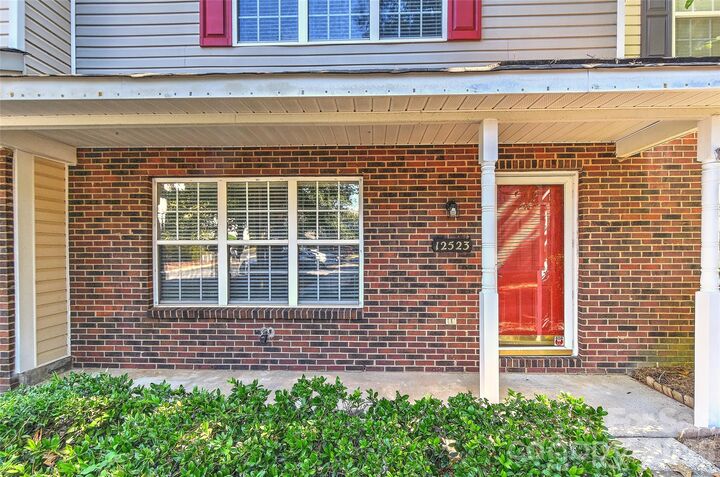 Property Photo:  12523 Bluestem Lane  NC 28277 