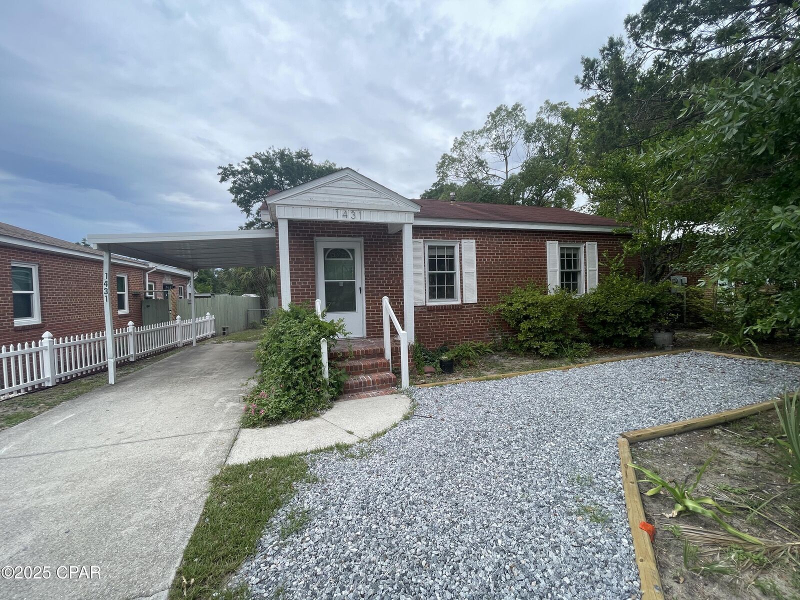 Property Photo:  1431 W 11th Street  FL 32401 