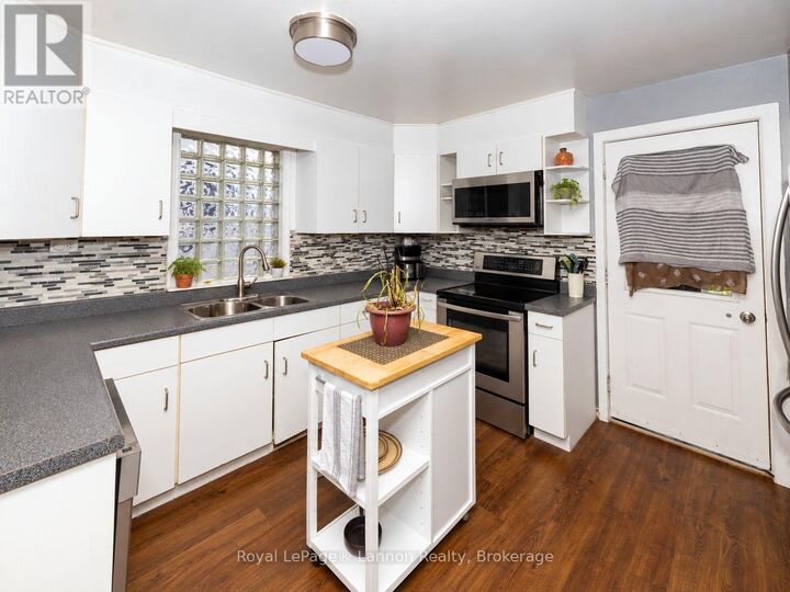 Property Photo: 112 Norah Street North ON P7C 4G8