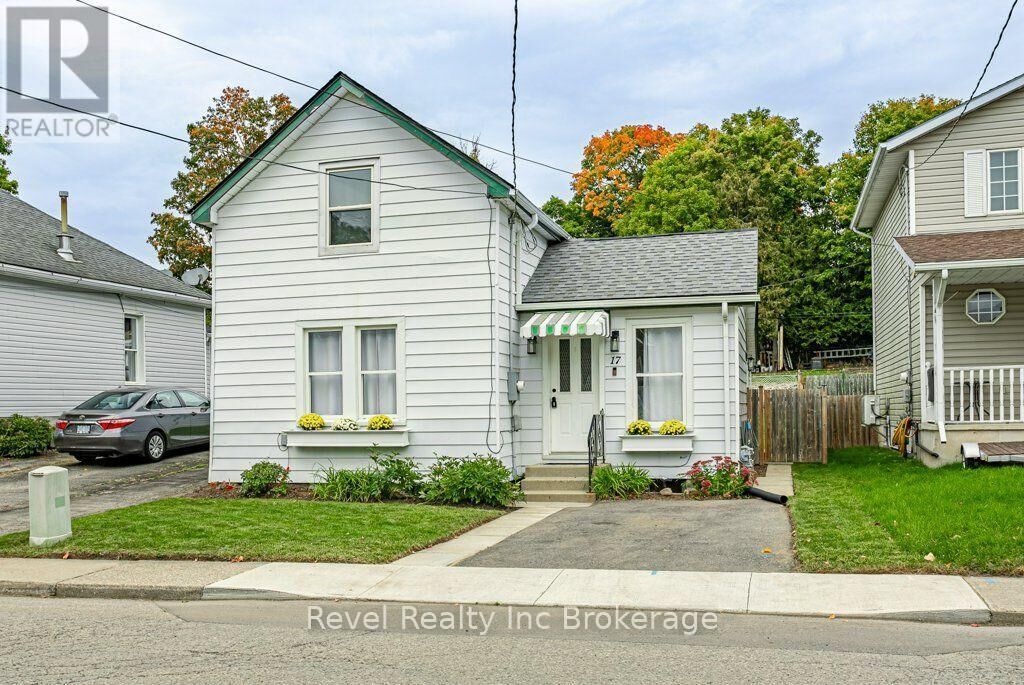 Property Photo: 17 Dover Street ON N4S 3L7