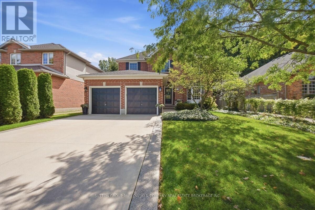 Property Photo: 111 Hesketh Street ON N6G 5H5