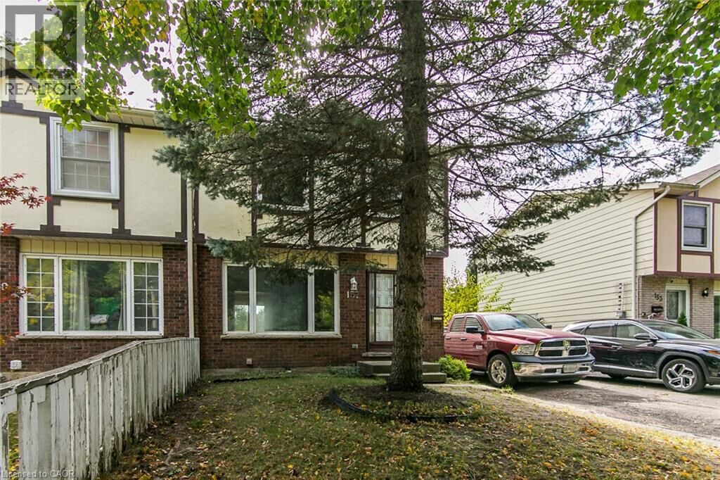 Property Photo:  157 Old Carriage Drive  ON N2P 1H5 