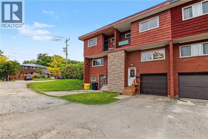 Property Photo:  9 Greenbrook Drive  ON N2M 4J5 