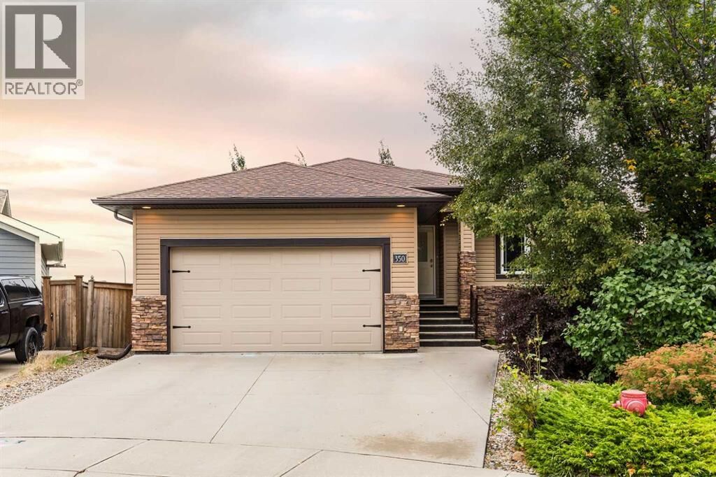 Property Photo:  350 Sunburst Way West  AB T1K 3J9 
