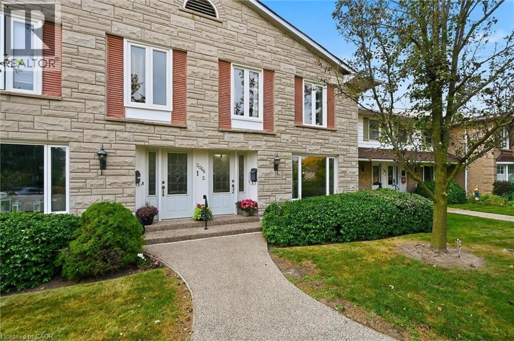 Property Photo:  2066 Brant Street 2  ON L7P 3A6 