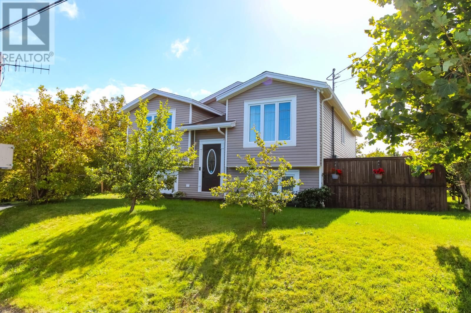 Property Photo:  35 Chaytors Road  NL A1W 4G3 