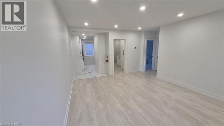 Property Photo:  35 Wellington Street 1U  ON N3P 1S8 