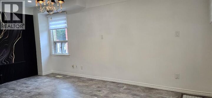 Property Photo:  284 Brucedale Avenue East  ON L9A 1P9 