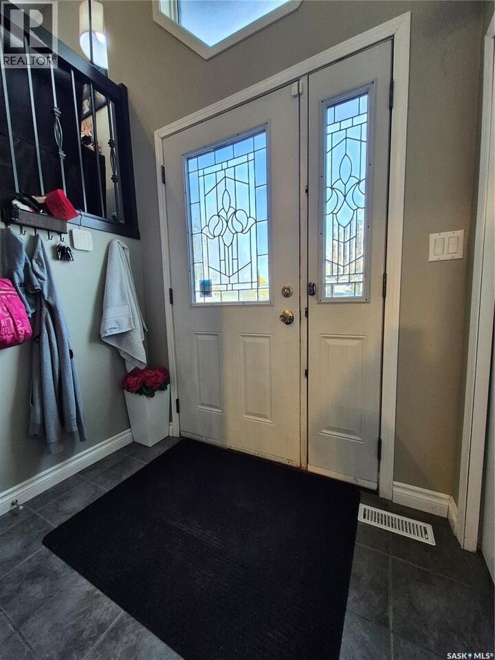 Property Photo: 221 Bean Crescent SK S4H 3A3
