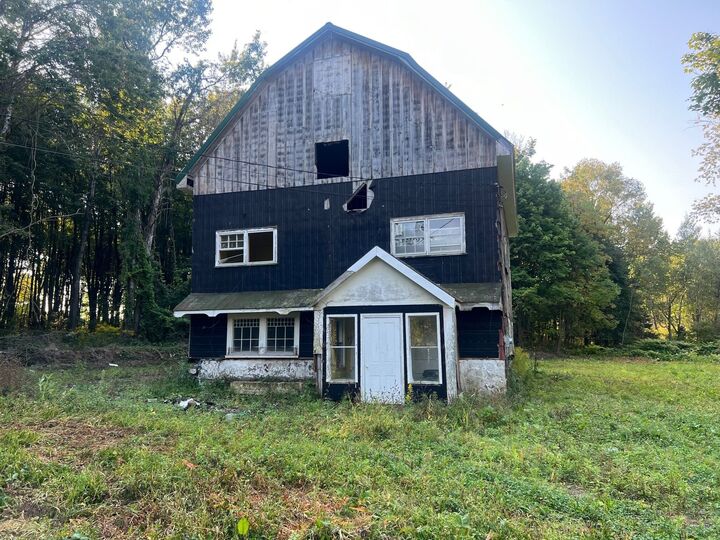 Property Photo:  9414/9410/Tr 227 Rt 8 Wattsburg Road  PA 16509 