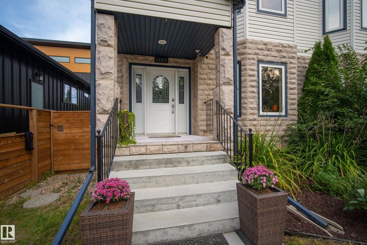 Property Photo:  14422 104 Avenue NW  AB T5N 0X1 