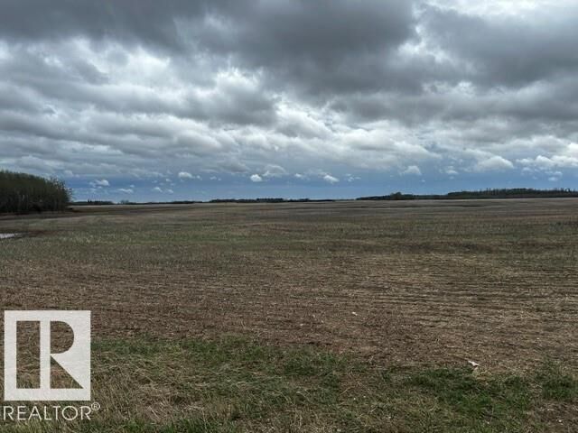 Property Photo:  Lamont County Acres  AB T0B 2R0 