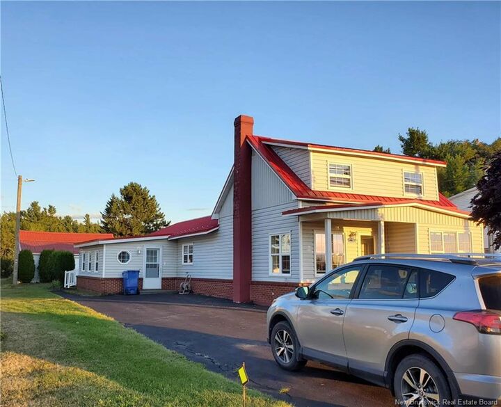 Property Photo:  1193 Saint-Charles Sud  NB E4W 4W1 