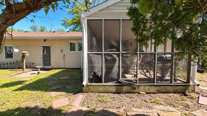 Property Photo:  2704 N 13th Pl  IA 50501 