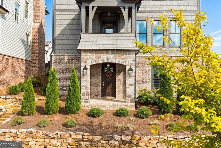 Property Photo:  2022 Village Walk  GA 30004 