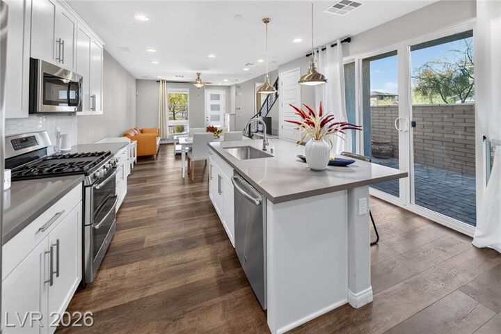 Property Photo: 208 Alla Breve Avenue NV 89011