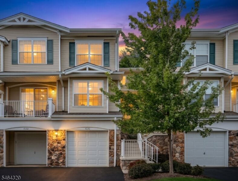 Property Photo:  1030 Robin Ct  NJ 08812 