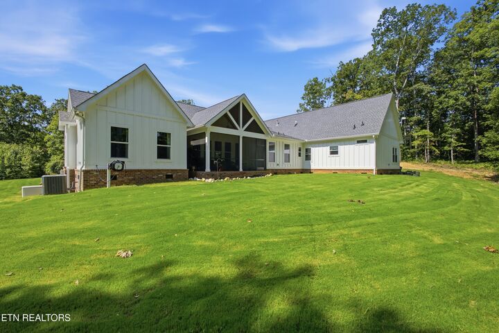 Property Photo:  114 W Mountain Drive  TN 37854 