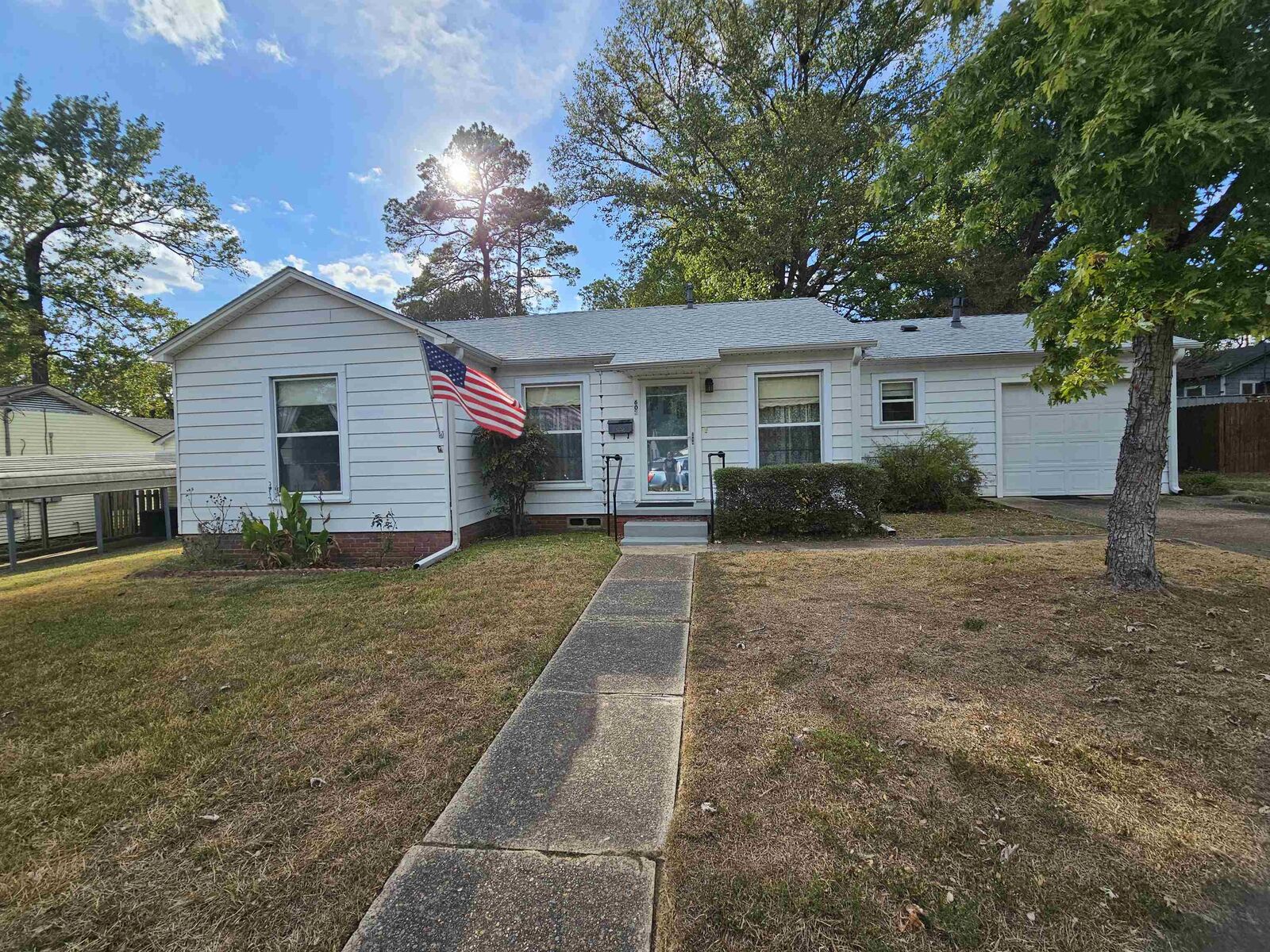 Property Photo:  607 Thompson  TX 75662 