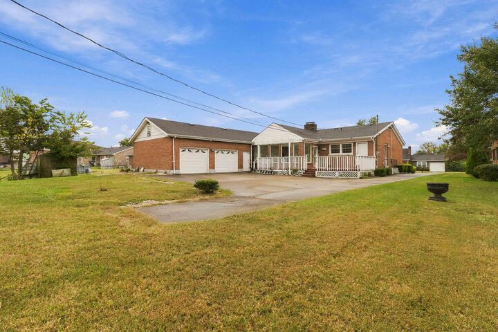 Property Photo:  104 N Porter Drive  KY 40475 