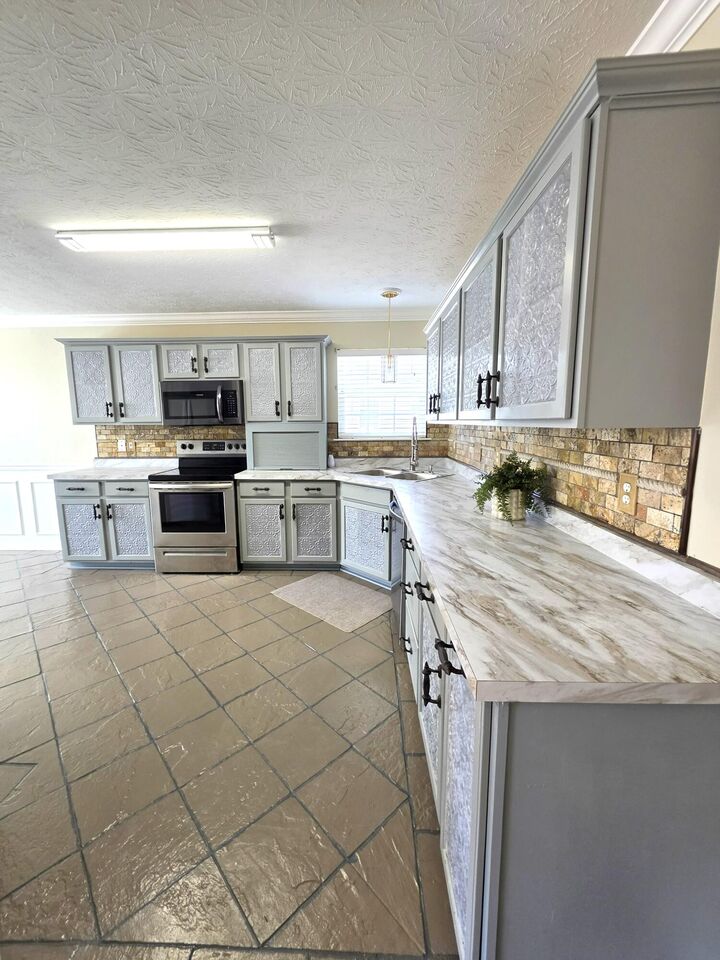 Property Photo: 210 Secretariat Street KY 40324