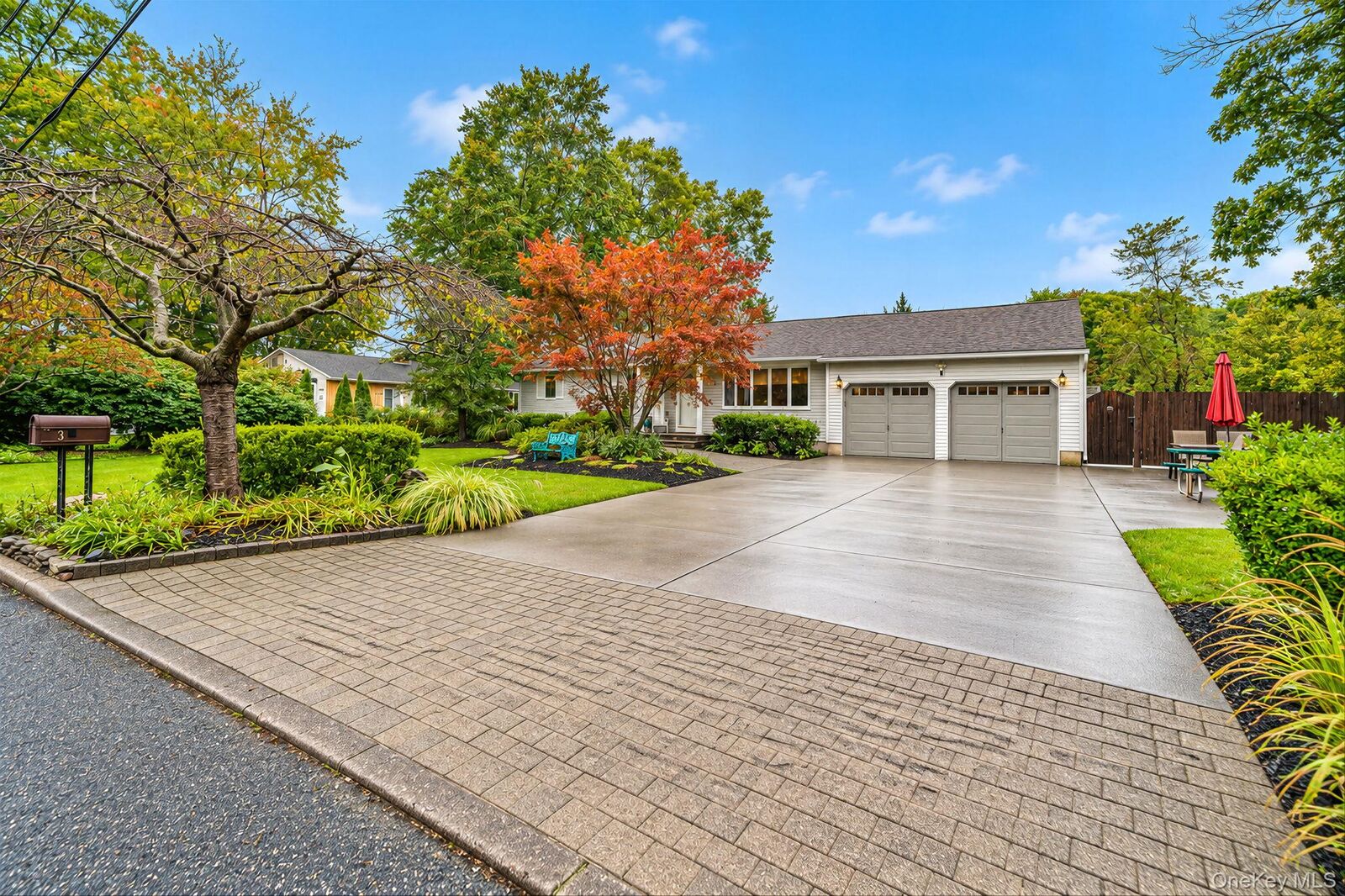 Property Photo:  3 Putter Lane  NY 11953 