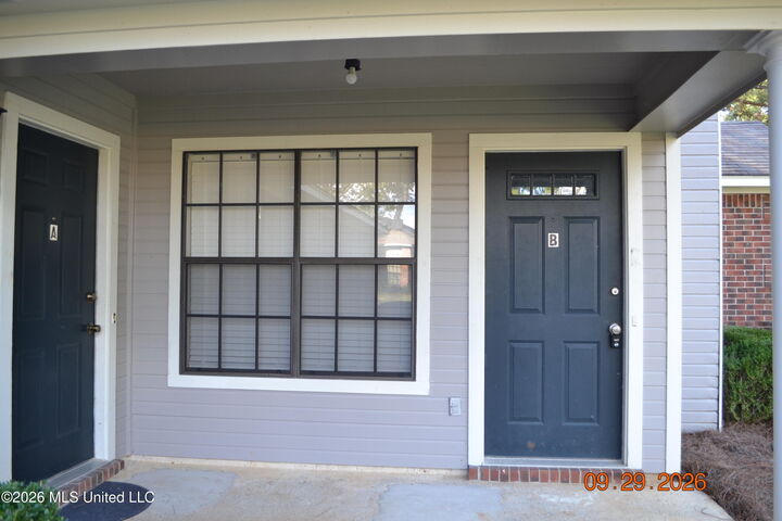 Property Photo: 129 Fairfax Circle MS 39047
