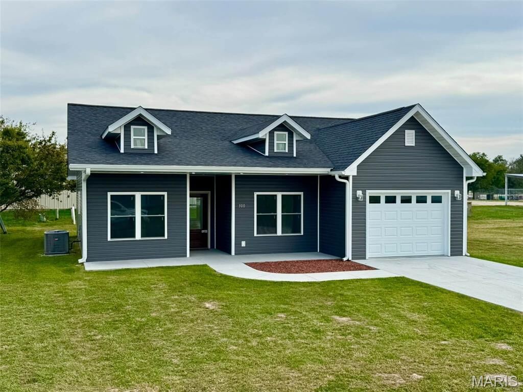 Property Photo: 300 Redbud Road MO 63382