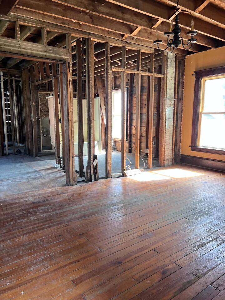 Property Photo:  407 S Webster Street  MI 49203 