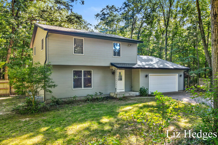 Property Photo: 8756 Westwood Lane MI 49437