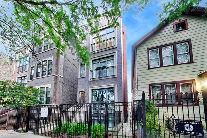 Property Photo:  1520 W Walton Street 3  IL 60642 