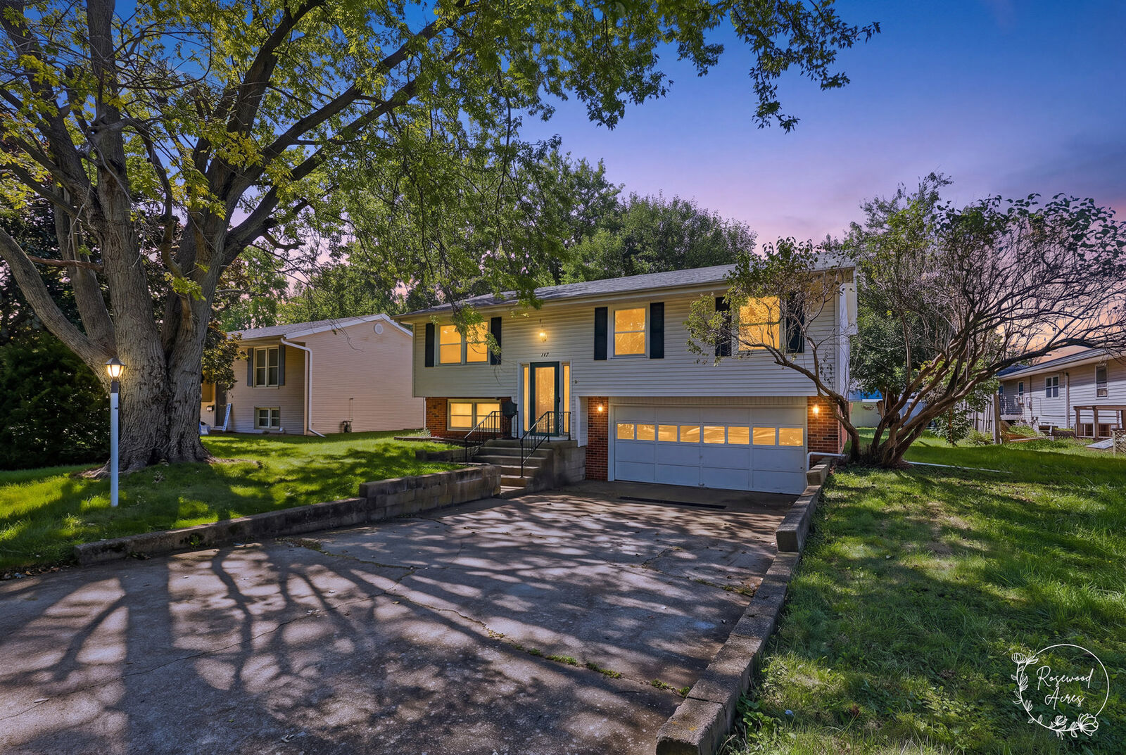 Property Photo:  477 N Van Buren Avenue  IL 60915 