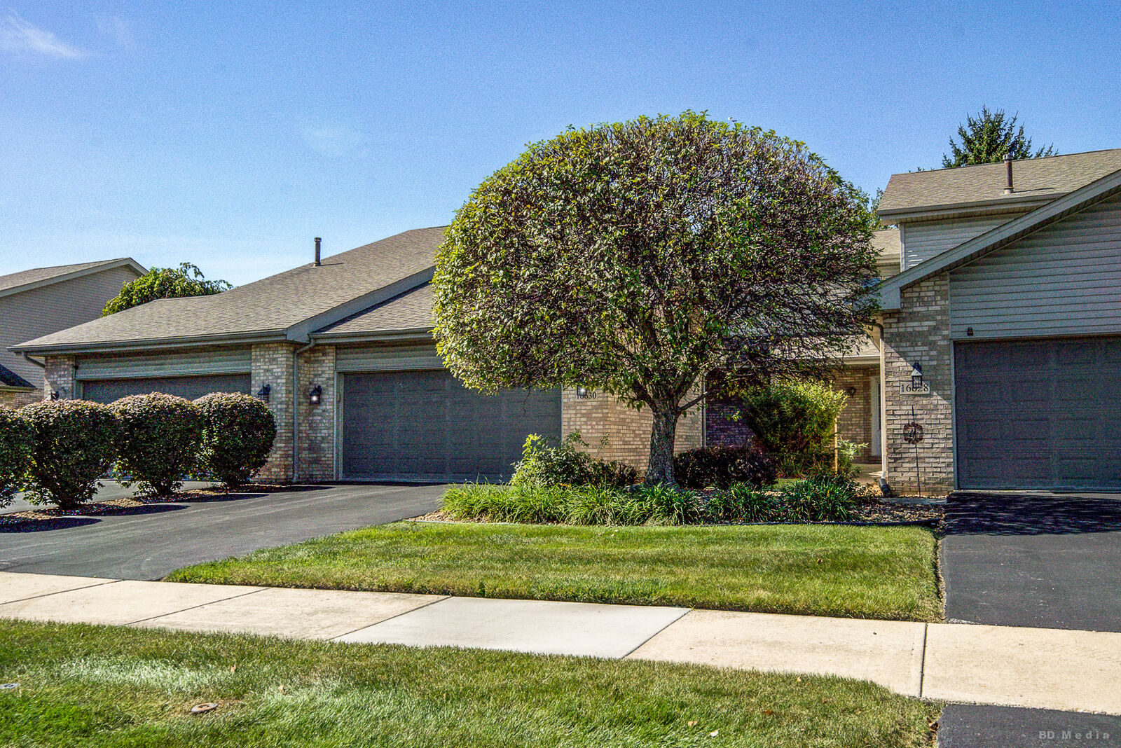 Property Photo:  16630 Fairfax Court 16630  IL 60477 