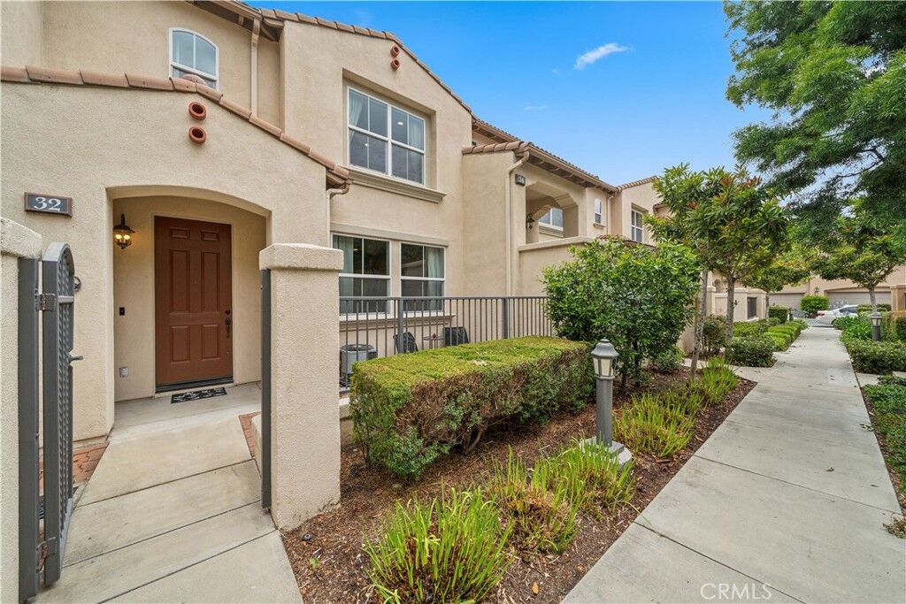 Property Photo: 32 New Season CA 92602