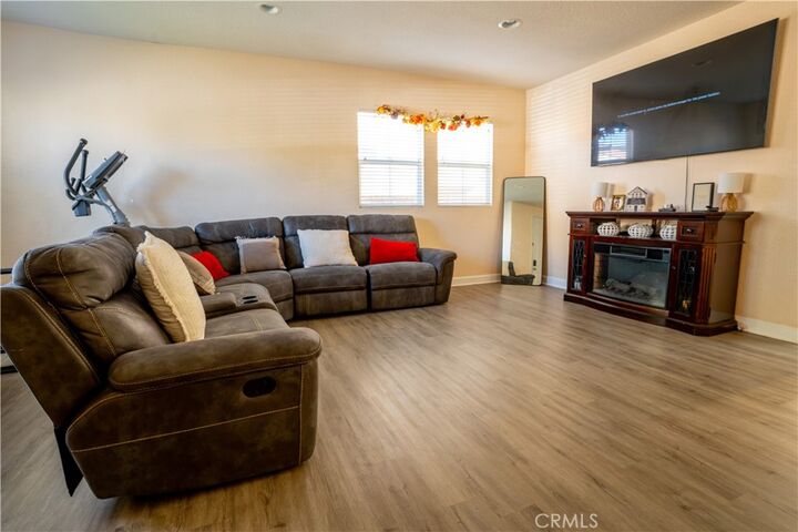 Property Photo:  37612 Limelight  CA 93551 